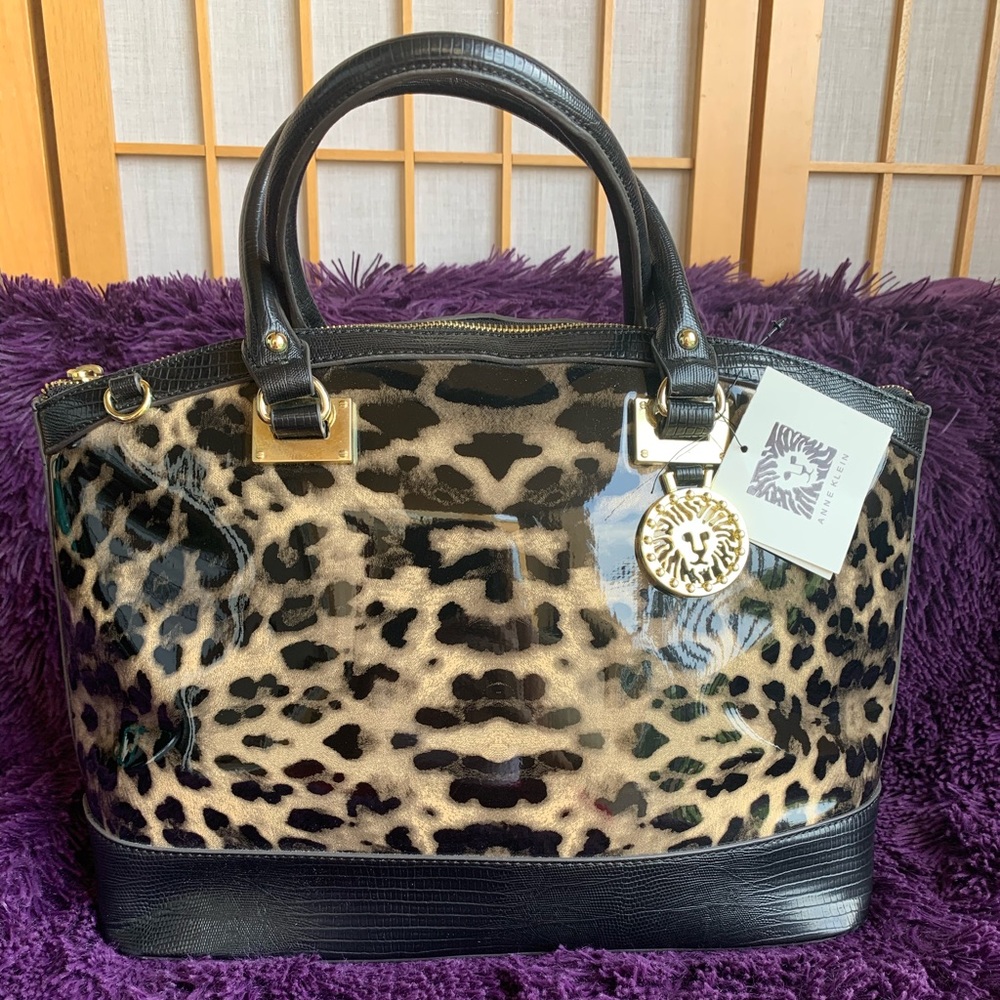 ANNE KLEIN DESIGNER HAND BAG